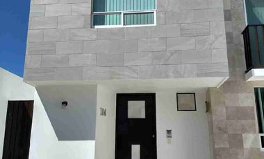 Jardín, casa con Jardin y terraza.