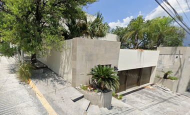 VENTA DE CASA EN MISION DE MONTERREY 1205 LA CIMA 1ER SECTOR SAN PEDRO GARZA GARCIA NUEVO LEON