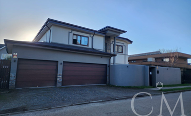 Hermosa casa en sector Torobayo