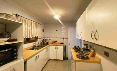 CASA AISLADA ,MACHALÍ