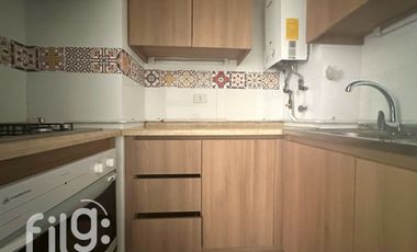 Arriendo Departamento 3D/2B en Padre Mariano, Conectividad y comodidad total