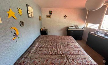 VENDO CASA EN CIRCUITO INGENIEROS  CON VIGILANCIA MUY CÓMODA $10,200,000.00 pesos 00/100 m n informes y citas con Sra. Reynaud al cel 552527----.