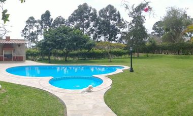 Vendo Casa de Campo - Condominio Oasis de San Andrés