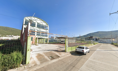 LOCAL COMERCIAL EN VENTA EN PACHUCA, HIDALGO – Edificio administrativo para canchas deportivas en Villa Aquiles Serdán, Recuperación Bancaria