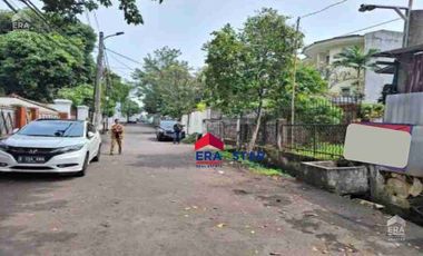 Dijual rumah dengan luas tanah 993 m2 harga murah di Kavling Polri Jagakarsa Jaksel