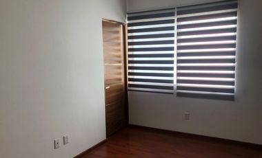 CASA EN RENTA ZONA UNIVERSITARIA