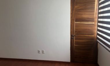 CASA EN RENTA ZONA UNIVERSITARIA