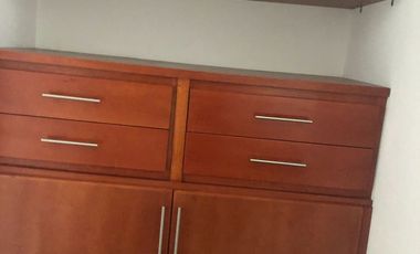 CASA EN RENTA ZONA UNIVERSITARIA