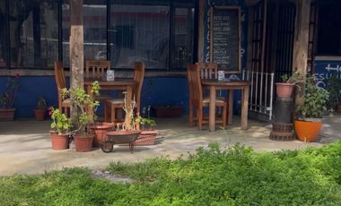 Derecho a llave de cafetería- fuente de soda en plaza de Chiguayante