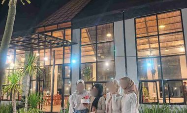 Tanah Dan Cafe