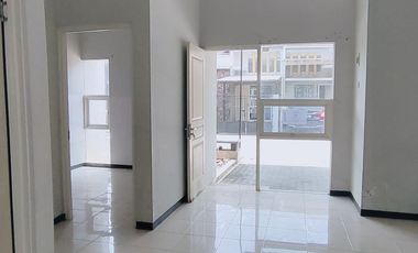 Rumah Strategis di Graha Tanjung Blitar – Harga Gila! 300 Juta Nego! Tanah 89 m², Ambil Sekarang Sebelum Hilang dari Pasaran!