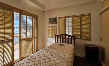 Spacious Family House Offering Relaxing and Cheerful Lifestyle