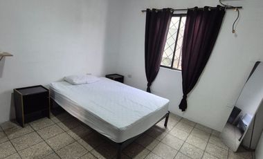 Suite Amoblada en Alquiler en Alamos Norte, 1 Habitación, 1 Baño, Incluye Servicios Norte de Guayaquil.