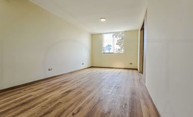 ¡Departamento Dúplex de Estreno en Miraflores!