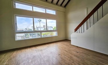 ¡Departamento Dúplex de Estreno en Miraflores!