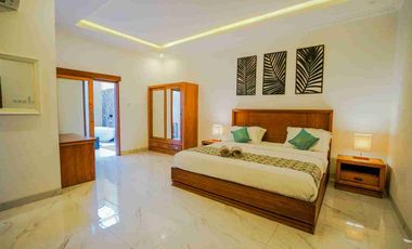 VILA MEWAH MODERN JALAN BLONG KEKER JIMBARAN