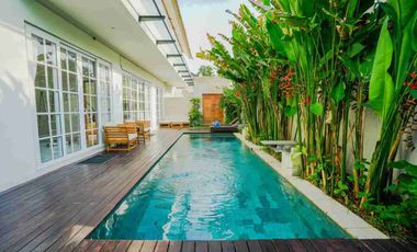 VILA MEWAH MODERN JALAN BLONG KEKER JIMBARAN