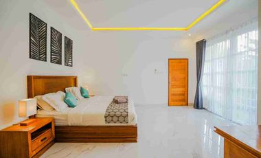 VILA MEWAH MODERN JALAN BLONG KEKER JIMBARAN