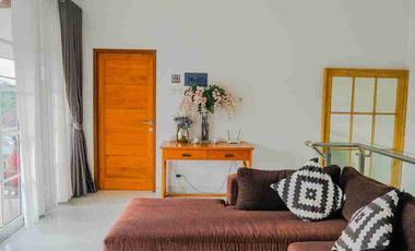 VILA MEWAH MODERN JALAN BLONG KEKER JIMBARAN