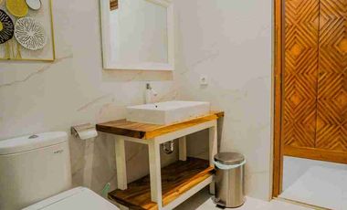 VILA MEWAH MODERN JALAN BLONG KEKER JIMBARAN