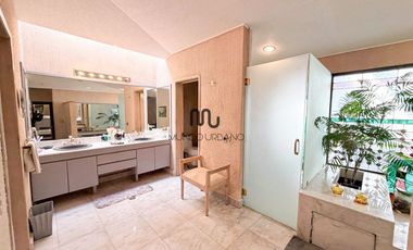 Casa en condominio en renta o venta en Jardines del predregal