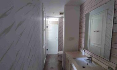 Di Jual Hotel 3 Lantai Dengan Resto 
Di Jl. Petitenget Gg. Kukur Anyar, Kerobokan Kelod, Kec. Kuta Utara, Kab. Badung
