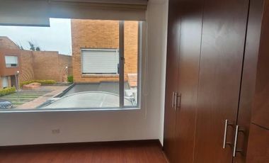 🏡 ¡OPORTUNIDAD ÚNICA! Casa de 3 Niveles en Arriendo – Chía, Sector Vivenza/Guaymaral Ubicación y Comodidad Insuperables  Vive en una de las zonas con