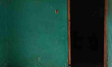RUMAH di sewakan apa adanya pinggir jalan area Lebak bulus Jaksel