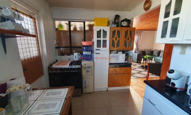 Oportunidad ! amplia casa a pasos de Nuevo Hospital. $139.000.000