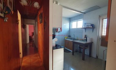 Oportunidad ! amplia casa a pasos de Nuevo Hospital. $139.000.000