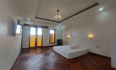 SANGAT MURAH Dijual Rumah Modern 2 Lantai One Gate System di Taman Giri, Nusa Dua