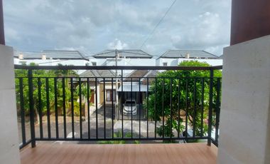 SANGAT MURAH Dijual Rumah Modern 2 Lantai One Gate System di Taman Giri, Nusa Dua