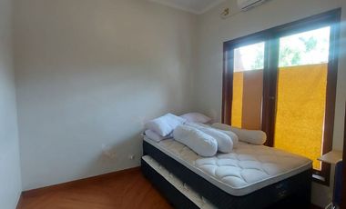 SANGAT MURAH Dijual Rumah Modern 2 Lantai One Gate System di Taman Giri, Nusa Dua