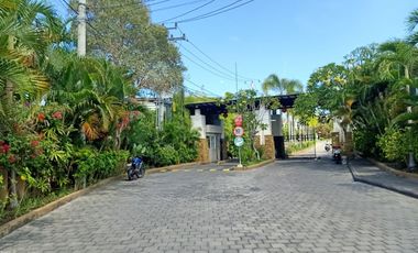 SANGAT MURAH Dijual Rumah Modern 2 Lantai One Gate System di Taman Giri, Nusa Dua