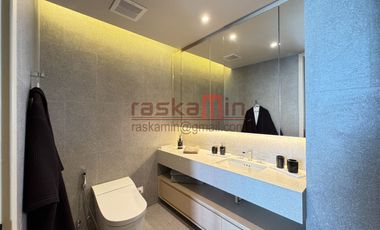 🔥 URGENT SALE – AROM Wongamat Luxury Sea View Condo
