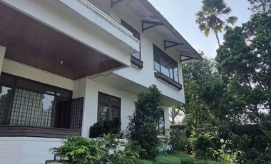 Rumah Villa Jl. Setiabudi Bandung bisa untuk disewakan