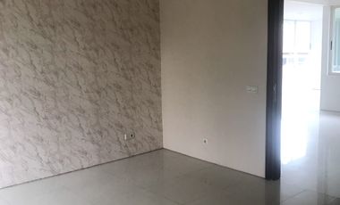 RUMAH MEWAH GRAHA NATURA DISEWAKAN SANGAT BAGUS DAN TERAWAT