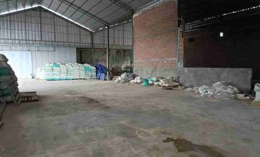 RUMAH USAHA DAN RUKO DIJUAL SEPAKET LOKASI STRATEGIS UNTUK USAHA DI DEMAK