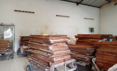 Rumah Mewah Luas Ada Kolam Renang & Gudang di Ngringo Jaten Karanganyar