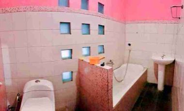 DIJUAL RUMAH PERUM 3 LANTAI DI SECANG DEKAT JALAN RAYA