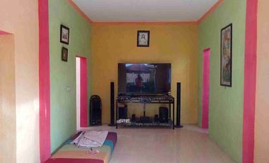 DIJUAL RUMAH PERUM 3 LANTAI DI SECANG DEKAT JALAN RAYA