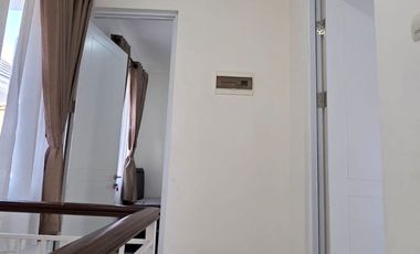 Rumah Sewa Lingkungan Nyaman Furnish Dekat KIC Gatsu di Paramount village semarang Barat