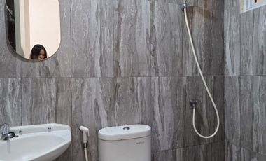 Rumah Sewa Lingkungan Nyaman Furnish Dekat KIC Gatsu di Paramount village semarang Barat