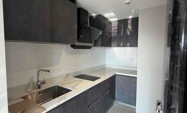 FIRE SALE‼️ 1BR in Uptown Arts Residence, Fort Bonifacio, Taguig City