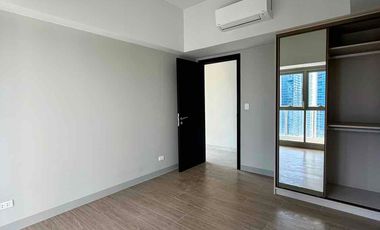 FIRE SALE‼️ 1BR in Uptown Arts Residence, Fort Bonifacio, Taguig City