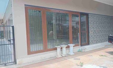 Disewakan Rumah 3 Lt ada Mini Pool di dekat MKG Kelapa Gading Jakarta Utara