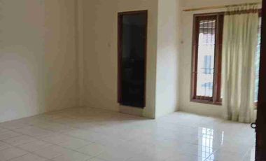 Disewakan Rumah 3 Lt ada Mini Pool di dekat MKG Kelapa Gading Jakarta Utara