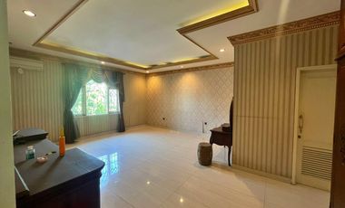 Rumah Idaman Luas dan Nyaman di Taman Laguna Cibubur