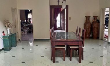 Rumah Idaman Luas dan Nyaman di Taman Laguna Cibubur