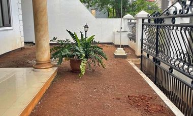 Rumah Idaman Luas dan Nyaman di Taman Laguna Cibubur